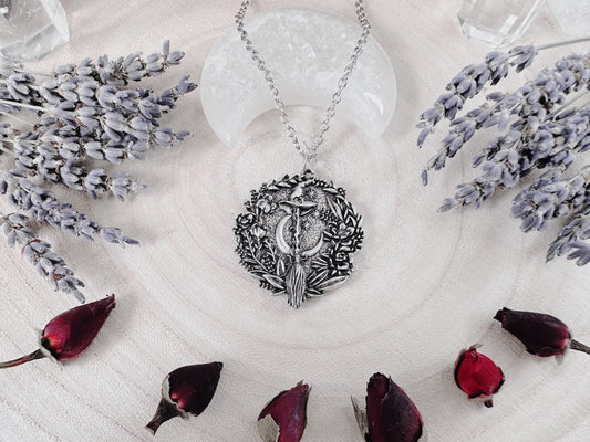 Woodland Witch Necklace