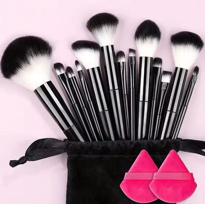 13Pc Gothic Black & White Makeup Brush Set