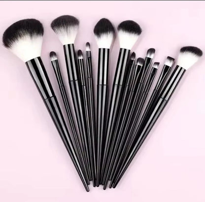 13Pc Gothic Black & White Makeup Brush Set