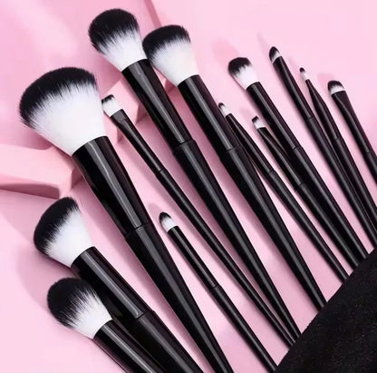 13Pc Gothic Black & White Makeup Brush Set